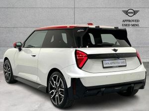 Mini Cooper Cooper E - Image 2