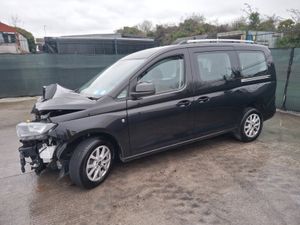 241 Ford Grand Toureno 7 seater book value 60k - Image 3