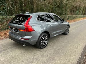 201 VOLVO XC60 B4 AWD AUTO MOMENTUM - Image 2