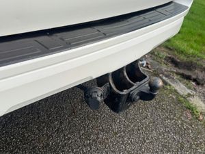 Toyota Land Cruiser 2019 + vat - Image 3