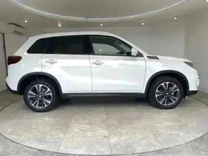 Suzuki Vitara 1.4 Boosterjet 48V Hybrid SZ5 5dr - Image 4