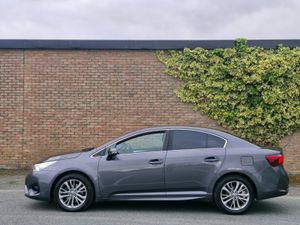 Toyota Avensis 2.0 D LUNA - Image 4