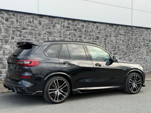 2022 BMW X5 M Sport X-Drive M Performance 45E FSH - Image 3