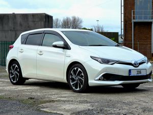 2016 Toyota Auris Hybrid 1.8 Petrol White - Image 2