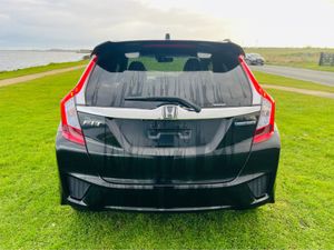 Honda Fit 1.5 HYBRID AUTOMATIC - Image 4