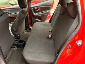 Toyota Vitz / Yaris 2017 hybrid Automatic - Image 2