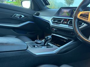 BMW 3-Series 2019 msport - Image 3