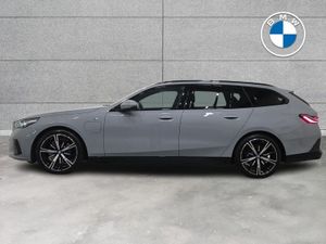 BMW 5-Series 530e M Sport Touring - Image 4