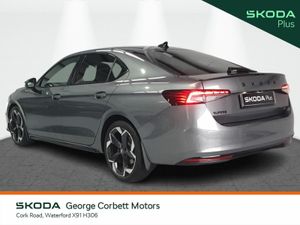 Skoda Superb Sportline - Rear Heated Seats (From € - Image 3