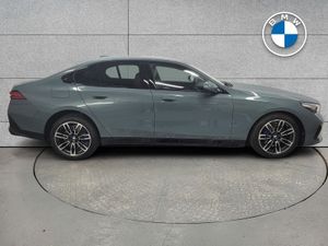 BMW 5-Series 2.0 - Image 3