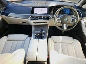 BMW X5 xDrive45e xLine - Image 4