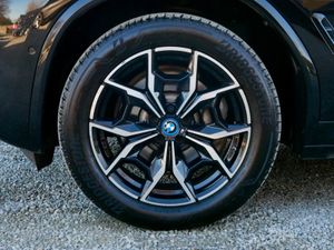 2024 BMW X3 30e M Sport - Image 3