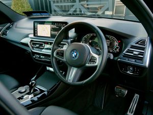 2024 BMW X3 30e M Sport - Image 4