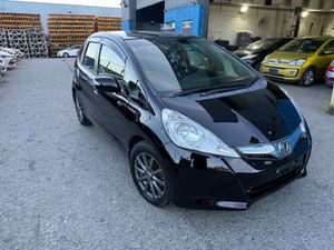 2013 Honda Fit Hybrid Automatic - Image 3