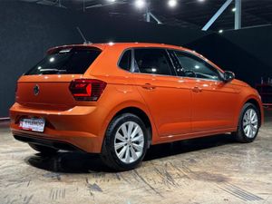 Volkswagen Polo TSI HIGH LINE - FACTORY ALLOYS - C - Image 4