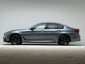 BMW 5-Series 530E M SPORT - Image 4