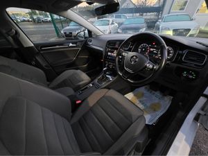 Volkswagen Golf ( 172 REG ) HIGHLINE 1.4 MK7.5 SAT - Image 4