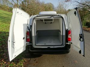 2021 Peugeot Partner Refrigerated Van - Image 4