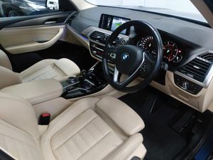 182 X3 2.0D XDRIVE X-LINE ( LOW MILES )(PAN ROOF) - Image 4