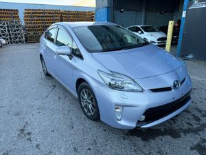 2014 Toyota Prius Hybrid Automatic/ Leather Spec - Image 3