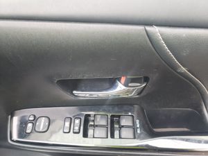 2015 toyota prius alpha 7 seater - Image 3