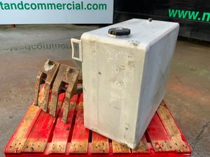 HYDRAULIC TANK. - Image 2