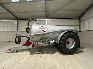 Redrock 2050g Tank With Big Wheels - Image 2