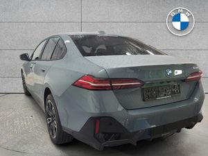 BMW 5-Series 2.0 - Image 3