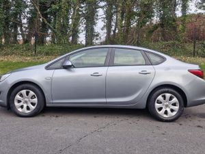 Opel Astra 2015 (NCT 08/26) - Image 4