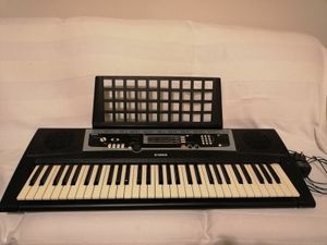 Yamaha PSR-340 Portatone keyboard for sale in Co. Wexford for €185