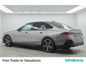 BMW i5 I5 Edrive40 M Sport Pro**Stunning car with - Image 4