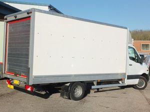 2022 Mercedes-Benz Sprinter Luton Box Van - Image 3