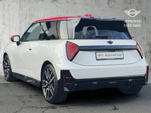 Mini Cooper Cooper E - Image 2