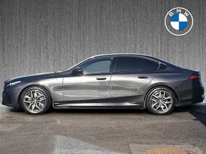 BMW i5 eDrive40 M Sport Saloon - Image 3