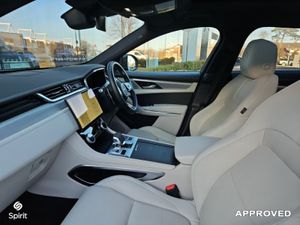 Jaguar F-Pace 2.0 PHEV R-Dynamic SE - Image 3