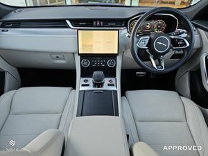 Jaguar F-Pace 2.0 PHEV R-Dynamic SE - Image 4