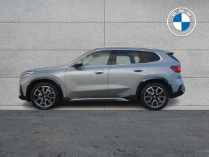 BMW iX1 eDrive20 xLine - Image 4