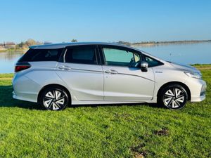Honda Shuttle 2022 Shuttle Hybrid Metallic silver, - Image 4
