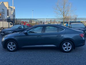 2016 (162) Skoda Superb 1.6 TDI Ambition 120BHP - Image 4