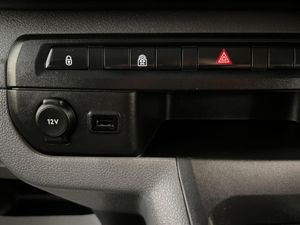 Vauxhall Vivaro 2.0 Turbo D 3100 Sportive Crew Van - Image 4