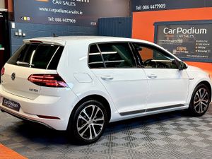 2019 Volkswagen Golf 2.0TDi Auto DSG 150BHP - Image 3