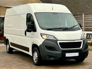 Peugeot Boxer 335 BLUEHDI 130 L3H2 LWB Panel Van - Image 2