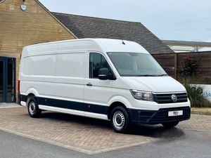 Volkswagen Crafter CR35 TDI 140 Panel Van - Image 3
