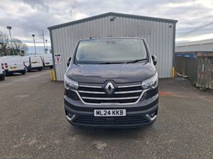 2024 Renault Trafic Panel Van - Image 2
