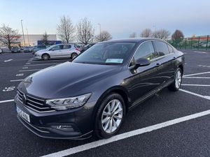 Volkswagen Passat Business 2.0tdi LOW MILEAGE, NEW - Image 2