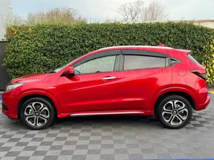 Honda Vezel 1.5 HYBRID AUTO // ADAPTIVE CRUISE CON - Image 3