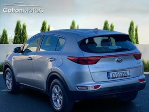Kia Sportage LX 1.7 - Image 2