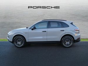 Porsche Cayenne 3.0 V6 E-Hybrid 4WD Auto - Image 4