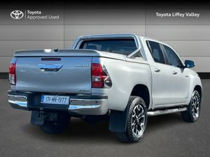 Toyota Hilux 2.4 D-4D INVINICBLE AUTOMATIC - Image 2
