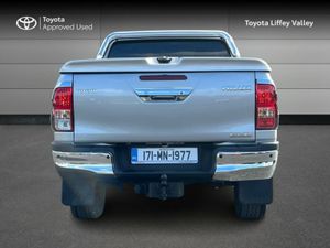 Toyota Hilux 2.4 D-4D INVINICBLE AUTOMATIC - Image 4